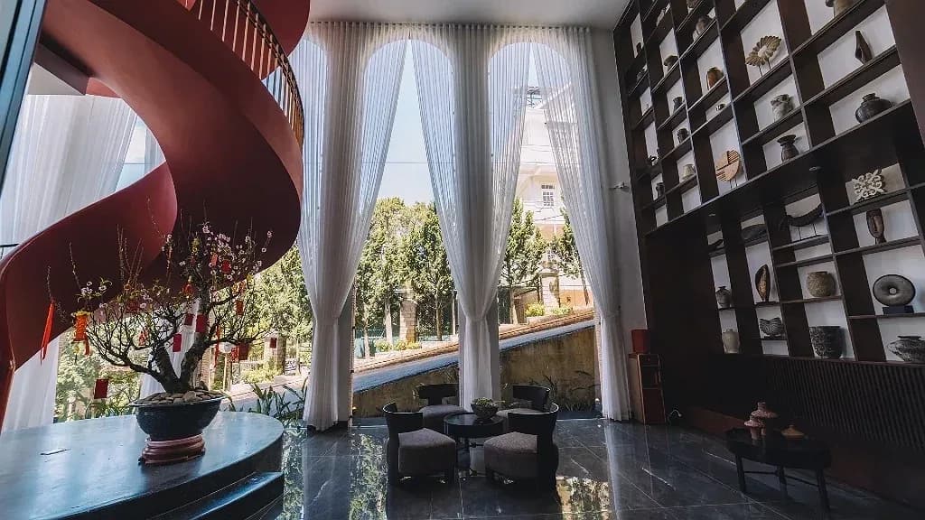Sảnh lễ tân biệt thự Pháp